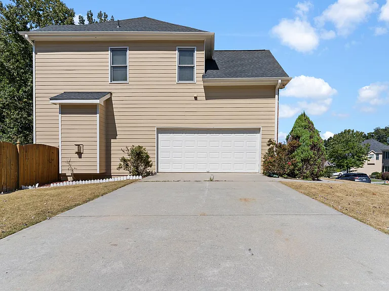 1912 Arbor Springs Way — Photo 4