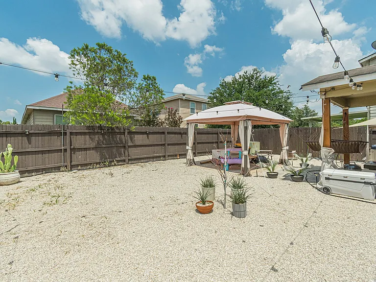 4411 Southton Way — Photo 17