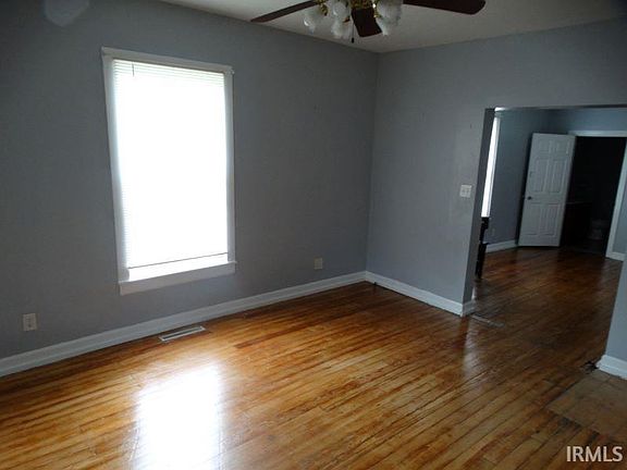 3rd image of 1134 S Race St