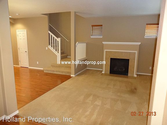 3rd image of 1173 SE Roundelay St