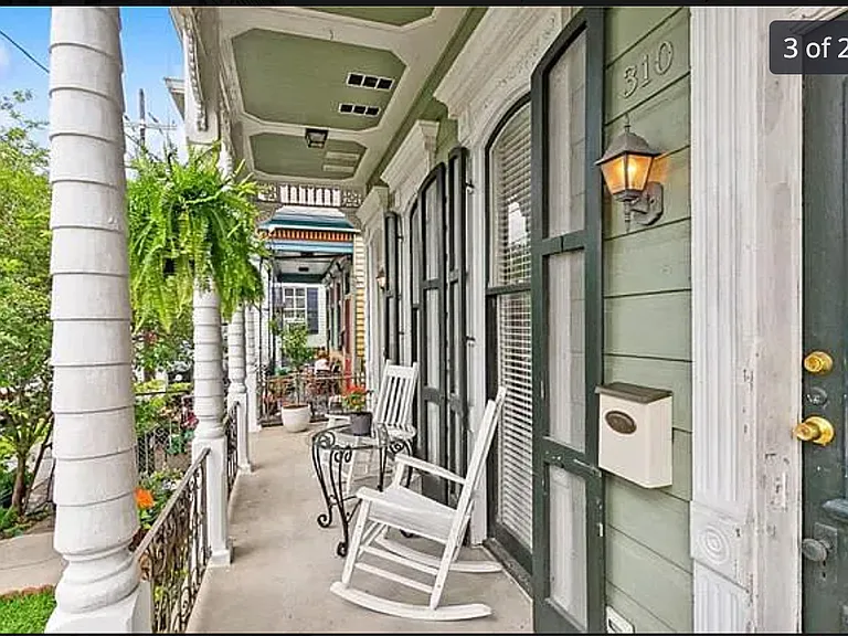 Beautiful porch with shade in the morning and plenty of light in the afternoon