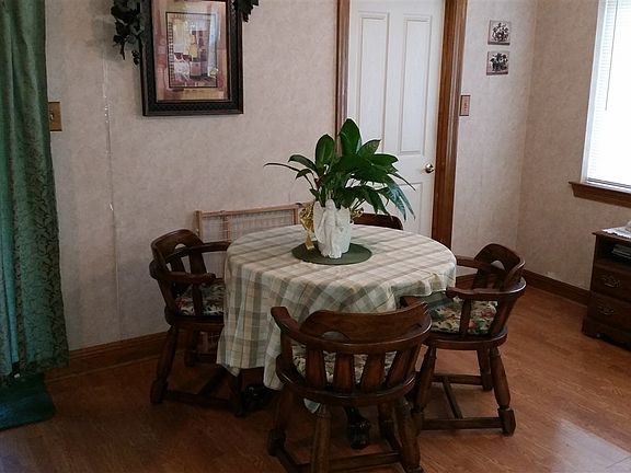 5th image of 260 Dianne Dr