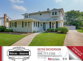 817 Hammerschmidt Ave, Lombard, IL 60148