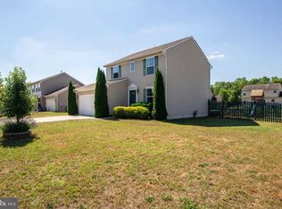 2481 Old Farm Dr, Vineland, NJ 08361