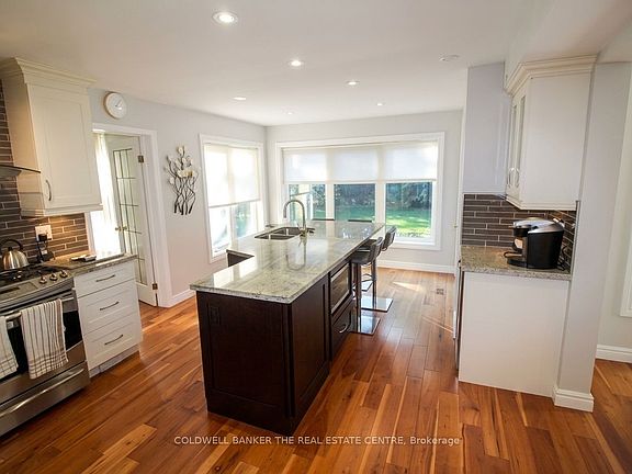 4th image of 11 Ramsden Cres