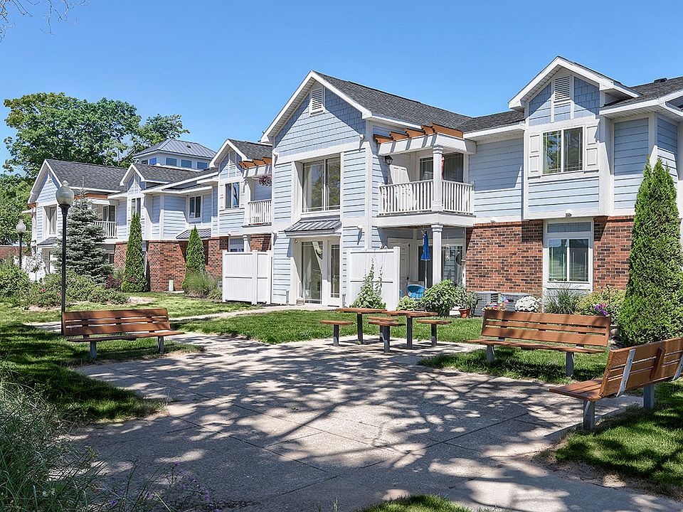 Patterson Crossing apartments