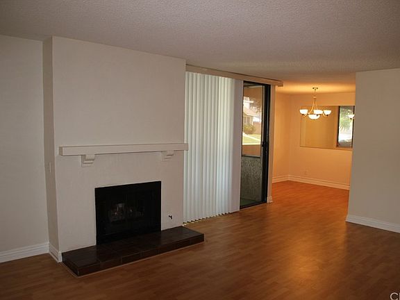 3rd image of 4170 Elm Ave Unit 114