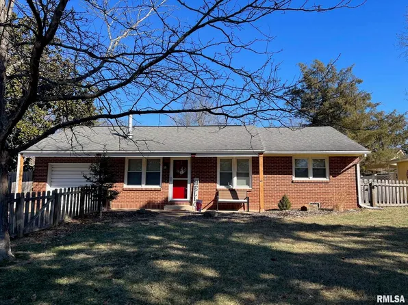 403 S Dixon Ave, Carbondale, IL 62901