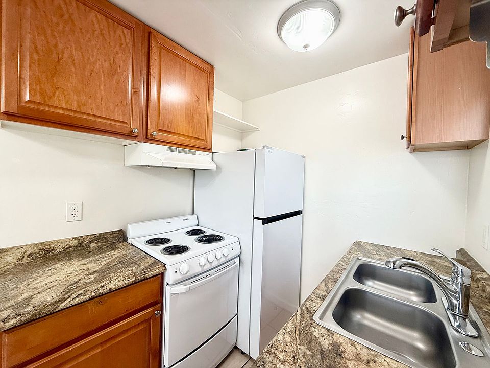 1st image of 3684-90 Euclid Ave