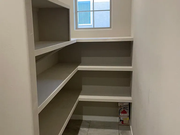 2543 Petaluma Ave — Photo 15