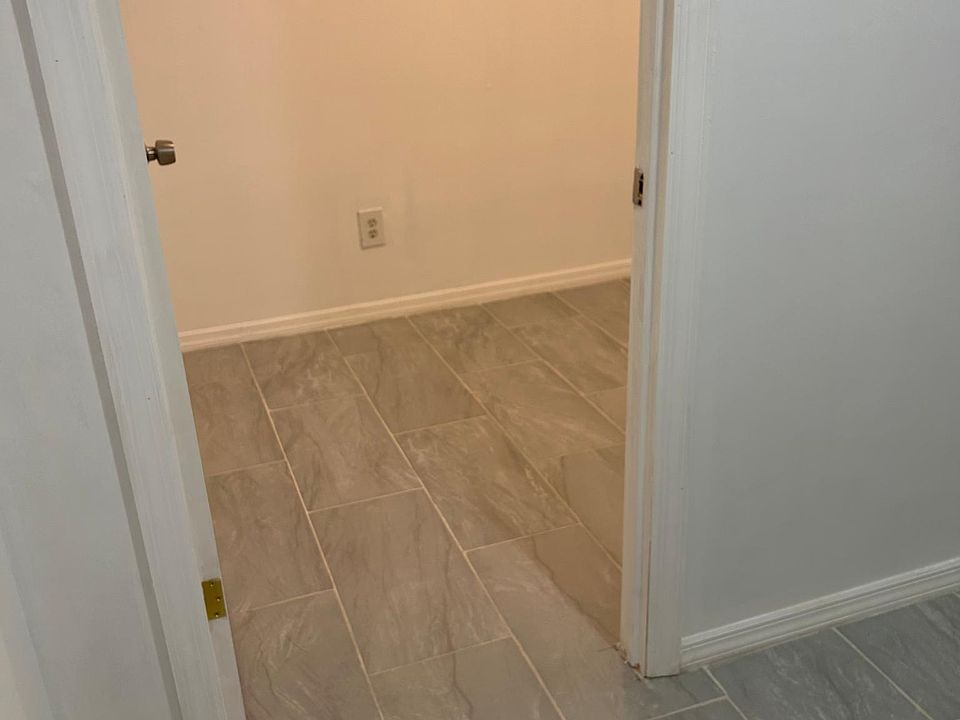 1st image of 198-12 109th Ave