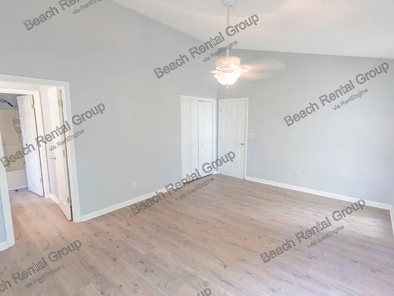 6661 Wisteria Dr — Photo 15
