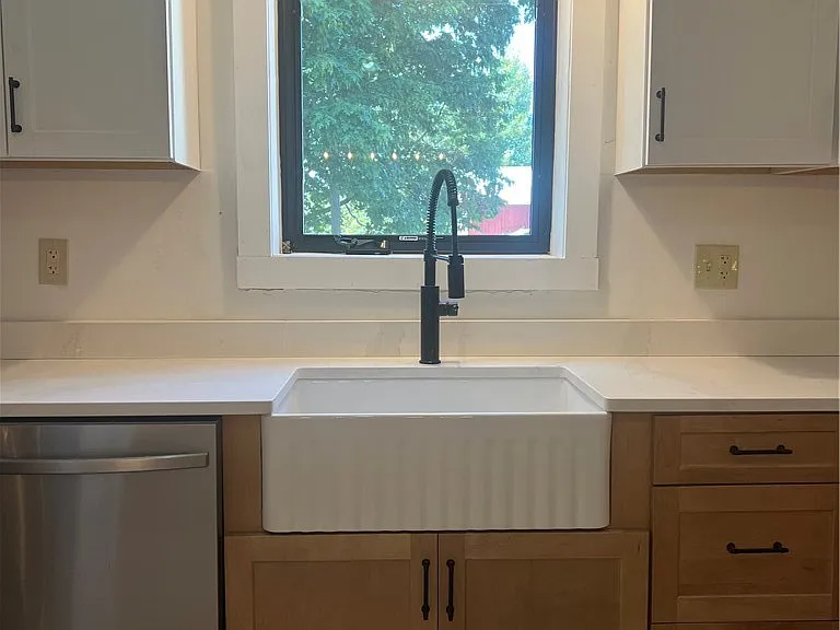 34 Lakeshore Rd #40 — Photo 11