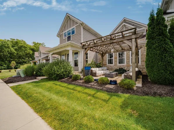 5228 Estuary Ln #13-B, Dublin, OH 43016