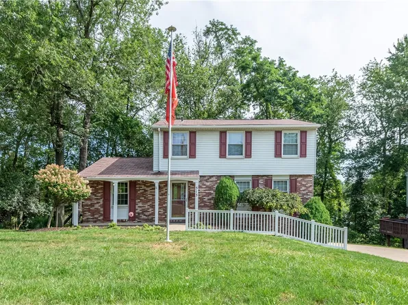 513 Fruitwood Dr, Bethel Park, PA 15102