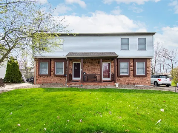 5643 London Dr, Youngstown, OH 44515