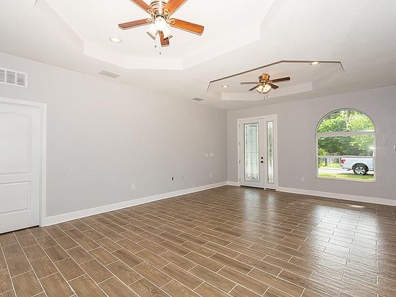3rd image of 8308 1/2 El Portal Dr