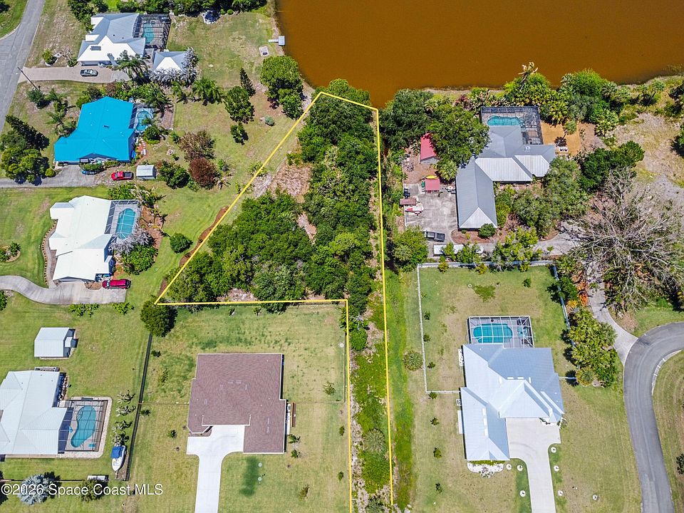 1st image of 759 S Fischer Cir