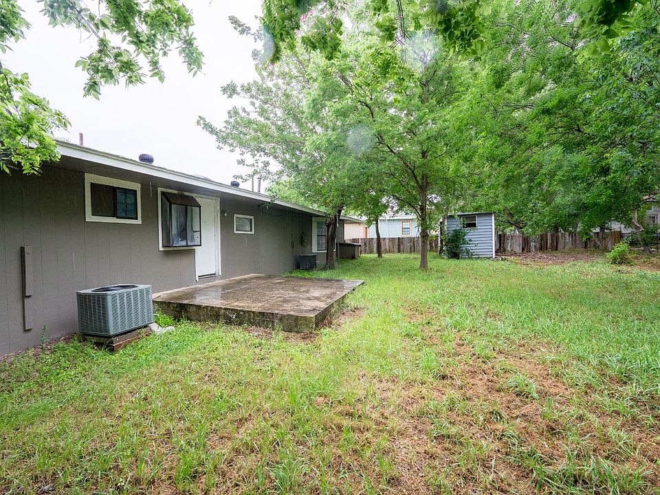 1st image of 6950 Lark Haven Ln #1