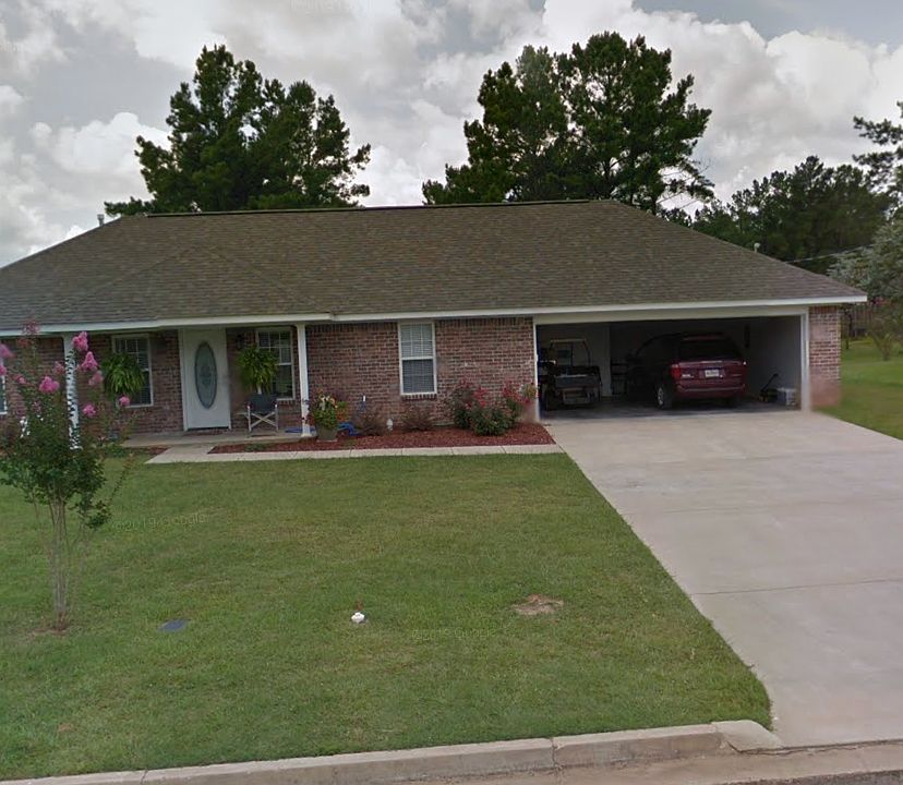 1st image of 1104 2nd St SE