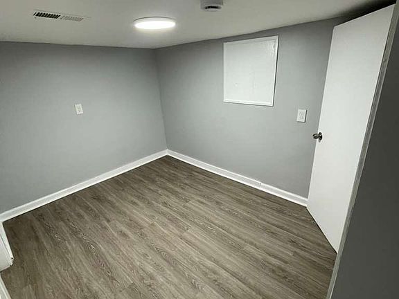 3rd image of 880 S 14th St #1A