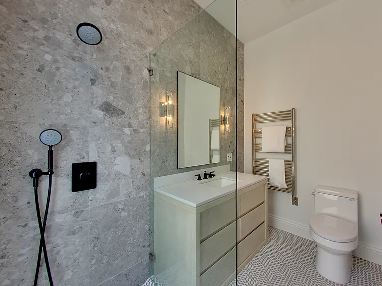 970 Chestnut St #7 — Photo 26