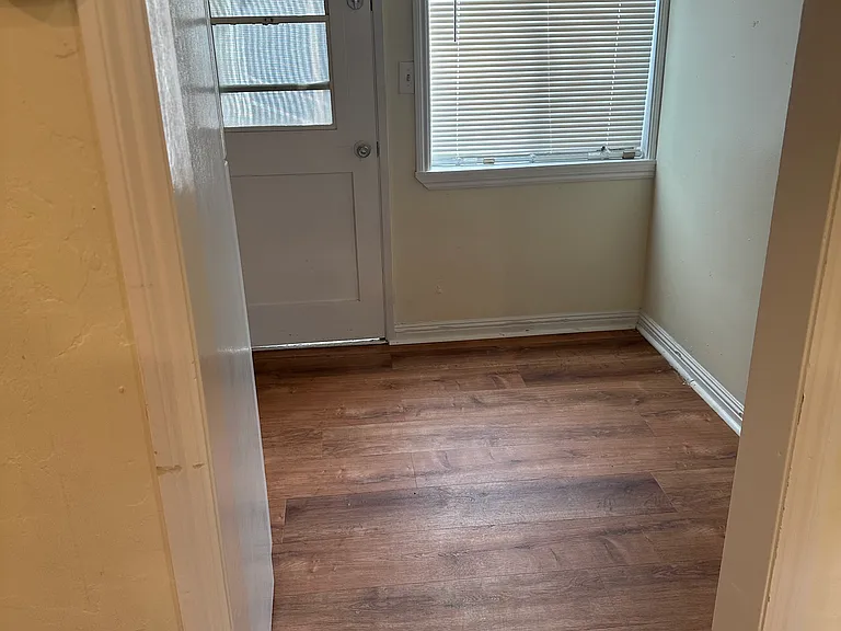388 S Buena Vista Ave #3 — Photo 2