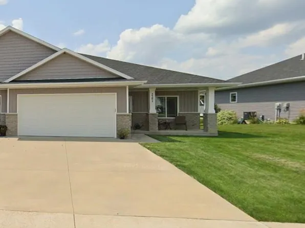 2281 Helle Dr, Asbury, IA 52002