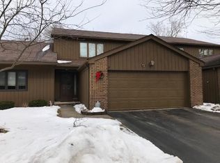 72 Great Wood Cir, Fairport, NY 14450