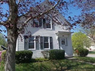 44 Church St, Merrimac, MA 01860