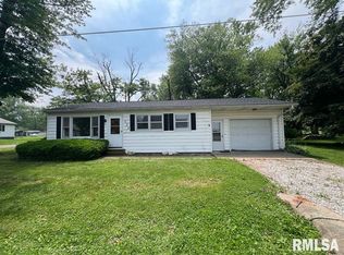 502 W Elm St, Astoria, IL 61501