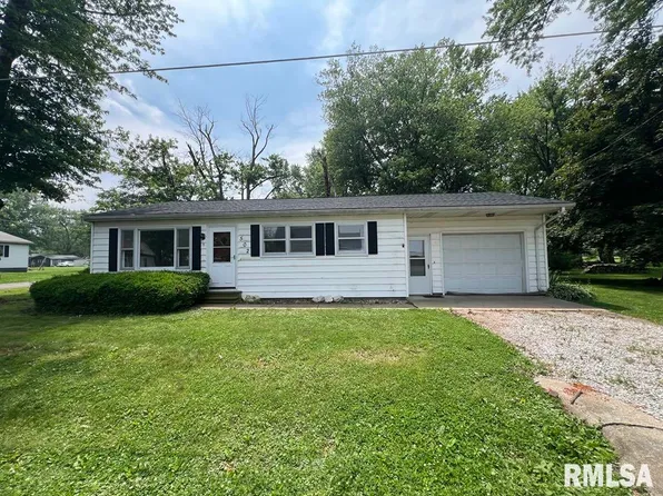 502 W Elm St, Astoria, IL 61501