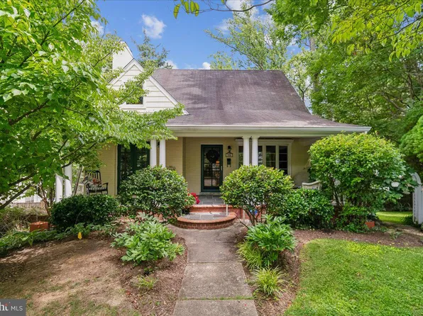 3314 Camalier Dr, Chevy Chase, MD 20815
