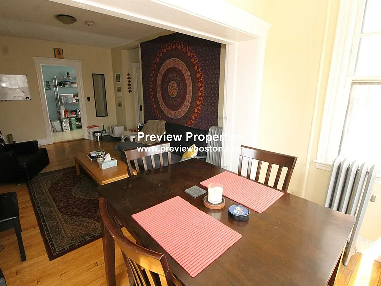 40 Chester St #8G — Photo 2