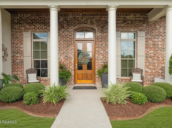 106 Keelingwood Ln, Lafayette, LA 70507