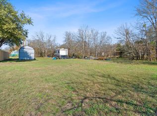 842 Kimbro St, Taylor, TX 76574