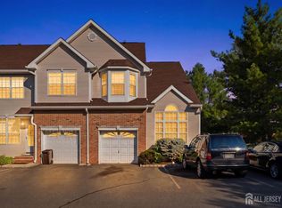 9 Gallop Ln, Somerset, NJ 08873