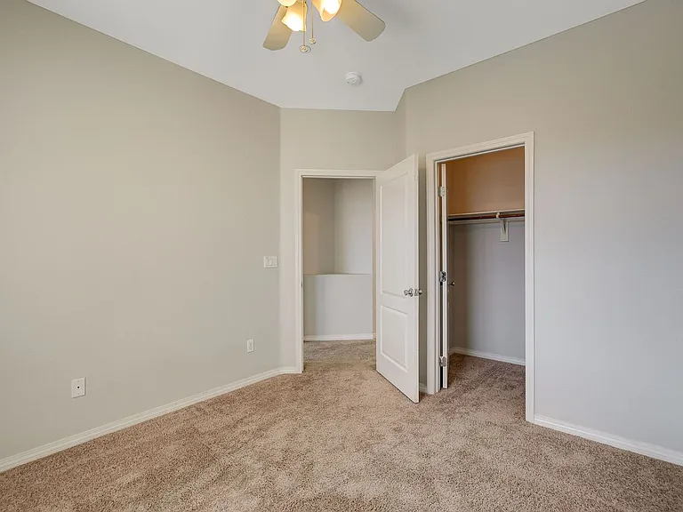 4020 Thomas Patrick Ave — Photo 27