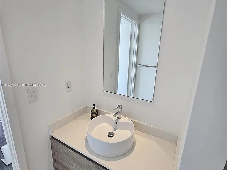 121 NE 34th St #2511 — Photo 20