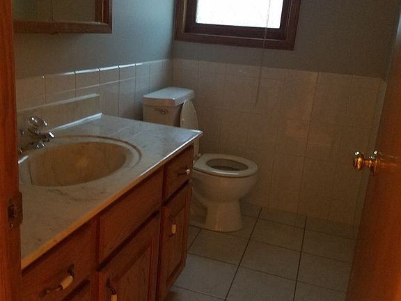 3rd image of 5957 W Giddings St #2