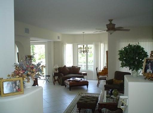 4th image of 20915 NE 30th Pl