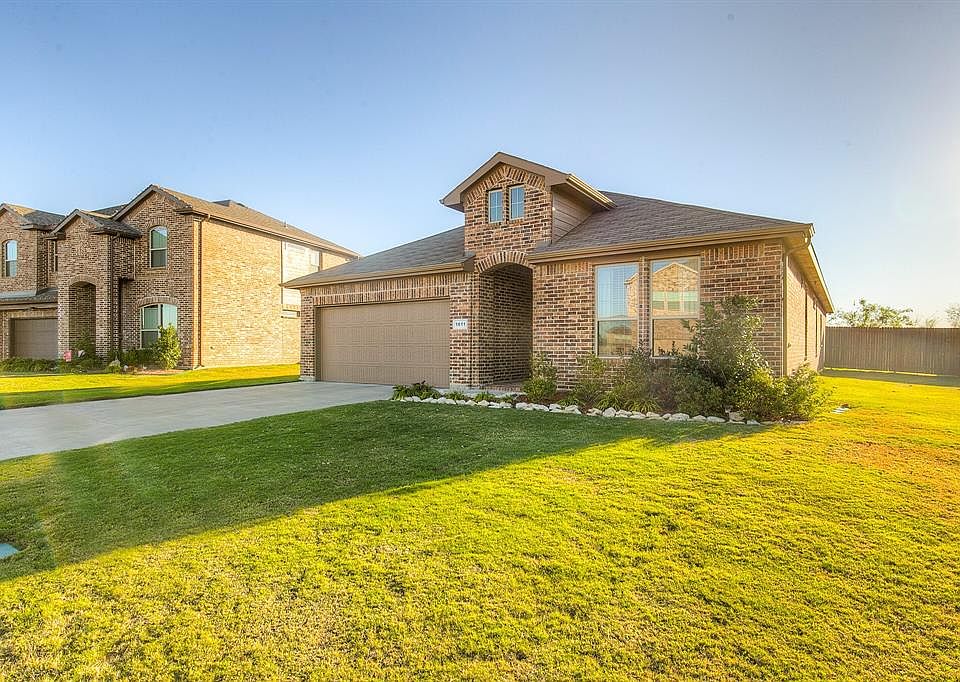 1st image of 1811 Creekwood Dr