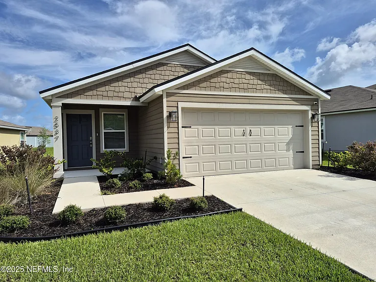 2537 Oak Stream Dr — Photo 1