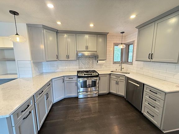 5th image of 624 Pheasant Pl