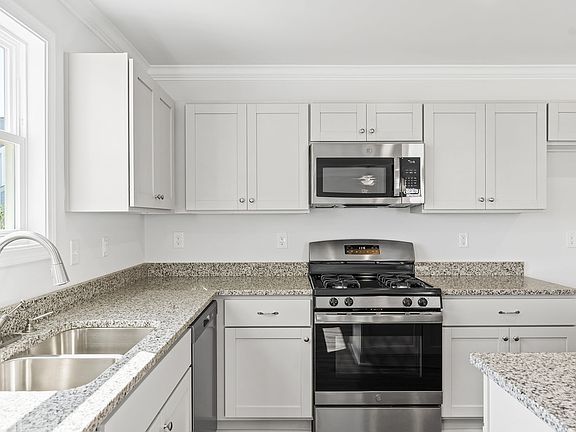 4th image of 7206 New Harmony Way