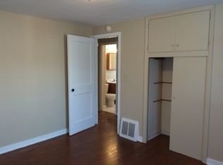 1715 N Raynor Ave, Crest Hill, IL 60403