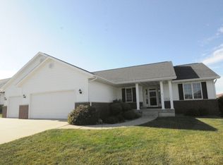 534 Rosedale Dr, Center Point, IA 52213