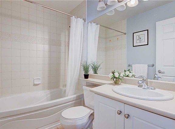 3rd image of 3504 Hurontario St Unit 3503