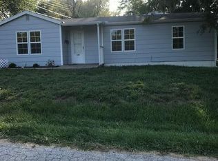 109 N Center St, Knob Noster, MO 65336