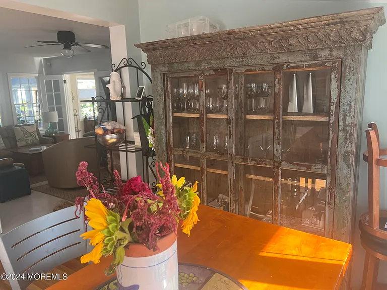 509 Riverwood Park — Photo 8